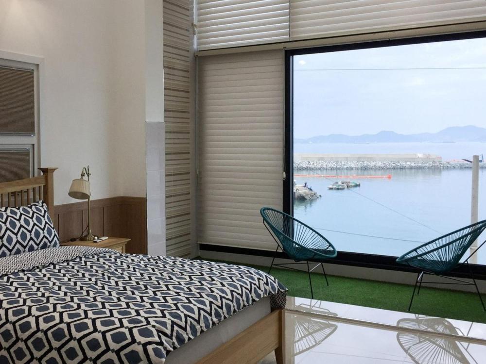 Namhae Ocean Lounge Pension Quarto foto